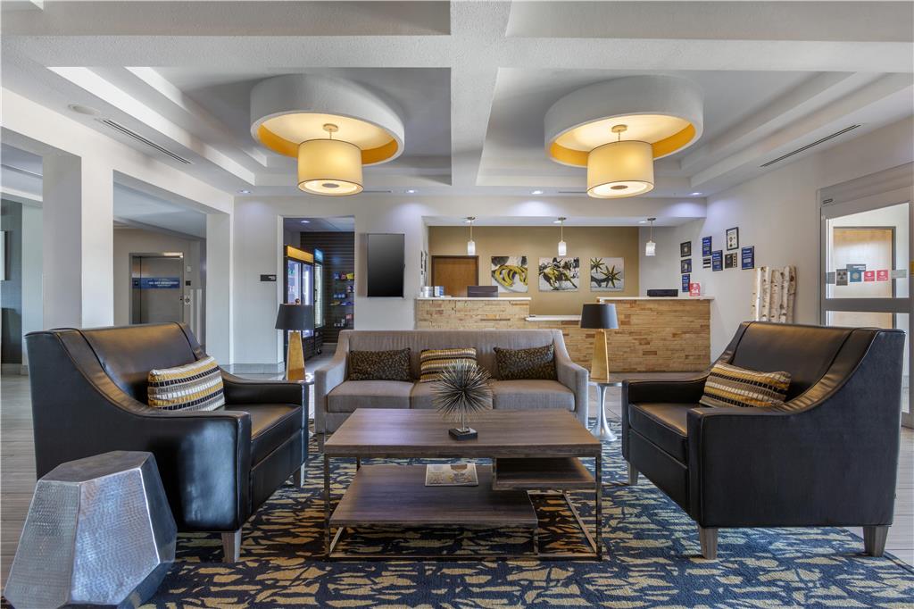 Best Western Plus Lampasas Inn & Suites - photo 4