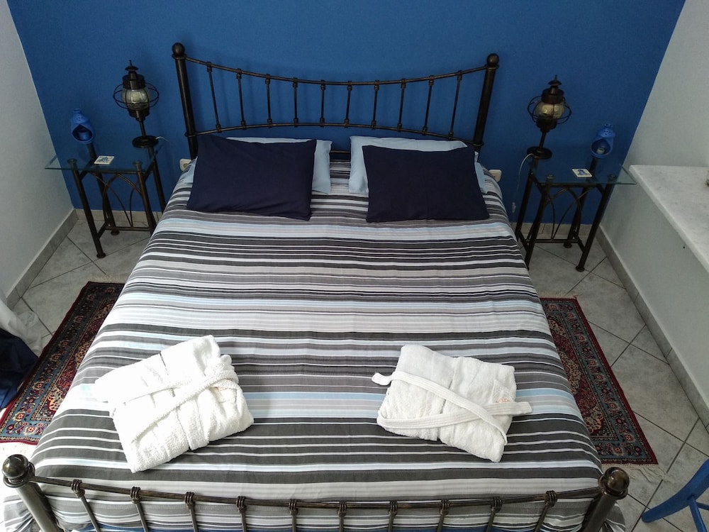 Seafarer’s Suite — Delphi — photo 4