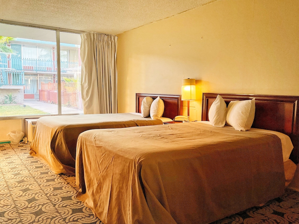 Glh Hotel - photo 9