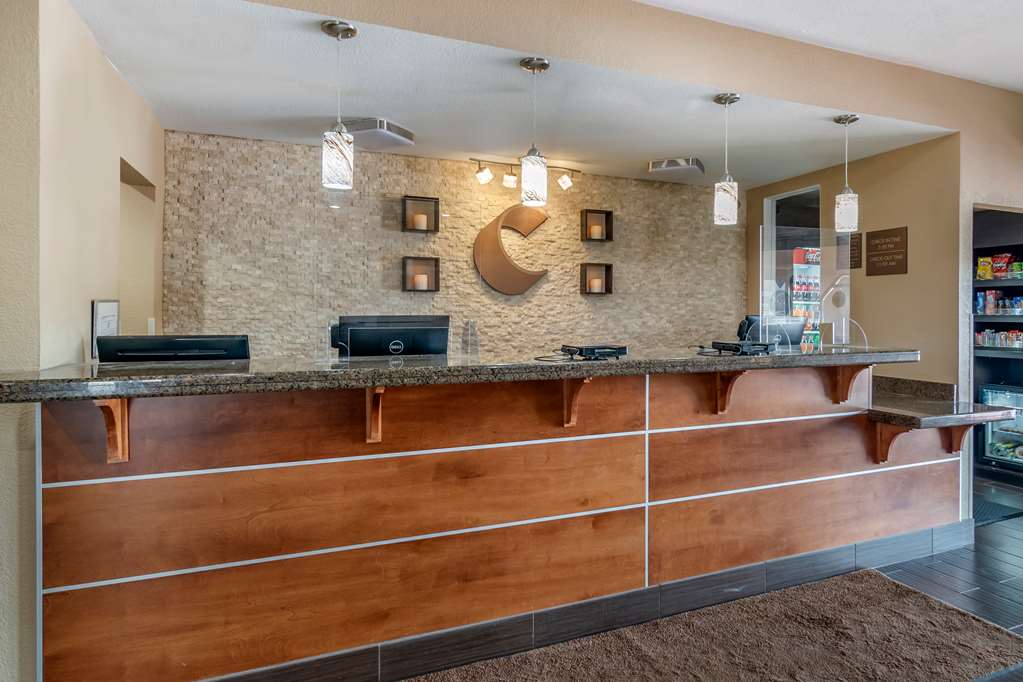 Comfort Inn & Suites Junction City near Fort Riley - photo 3