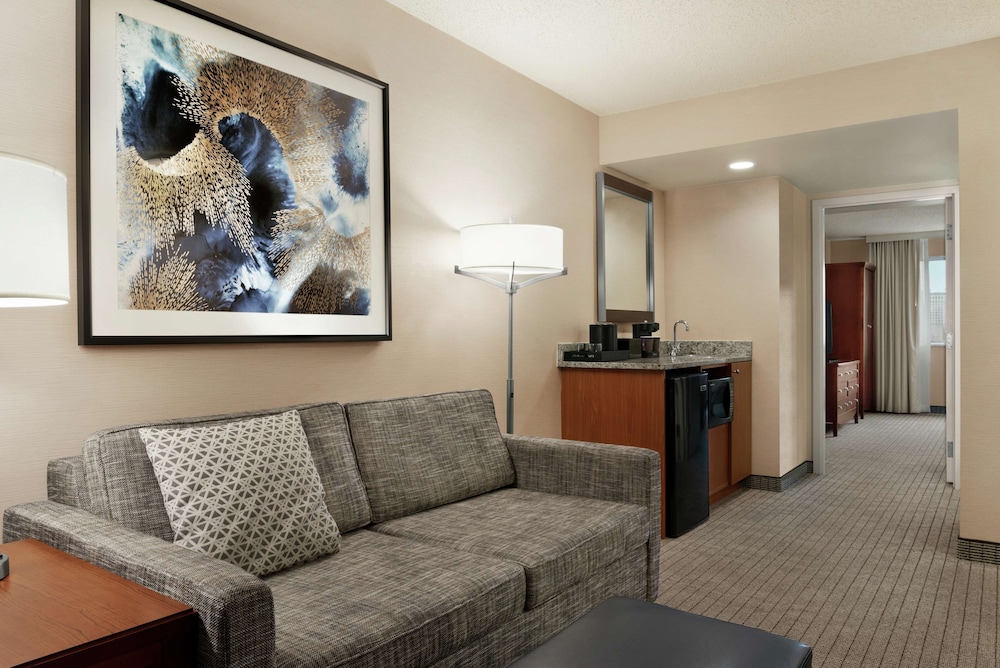 Embassy Suites by Hilton Cincinnati RiverCenter - photo 21
