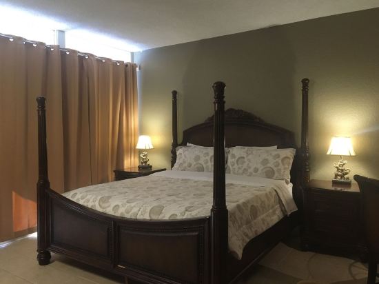 International Hotel and Suites - photo 20