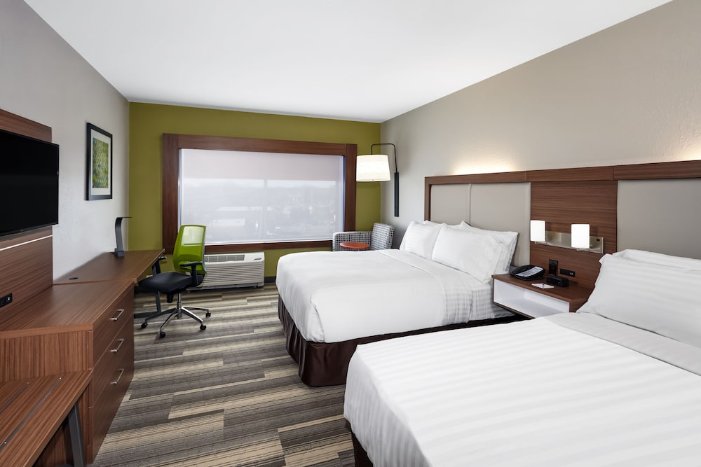 Holiday Inn Express & Suites Chicago North Shore Niles by IHG - photo 3