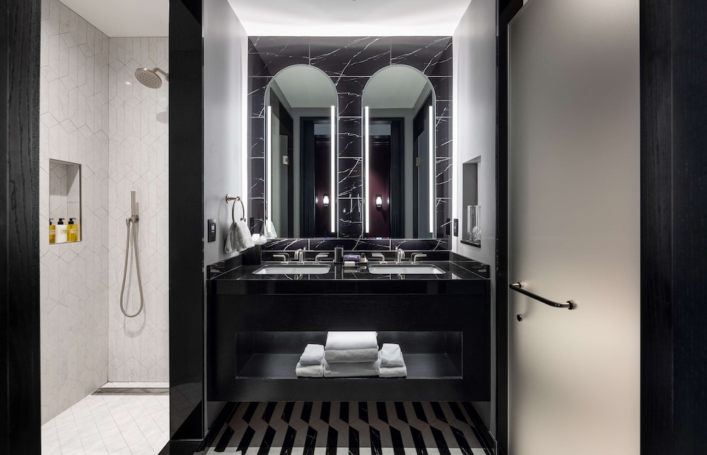 Daxton Hotel Birmingham Curio Collection by Hilton - photo 56
