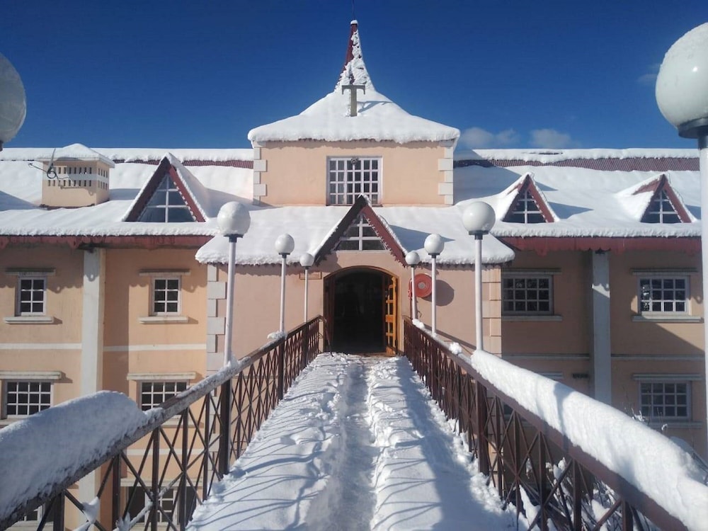 Toshali Royal View Resort in Shimla, India