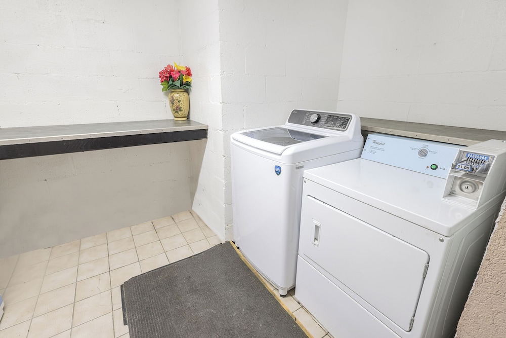 Americas Best Value Inn Brownsville West Tennessee - photo 29