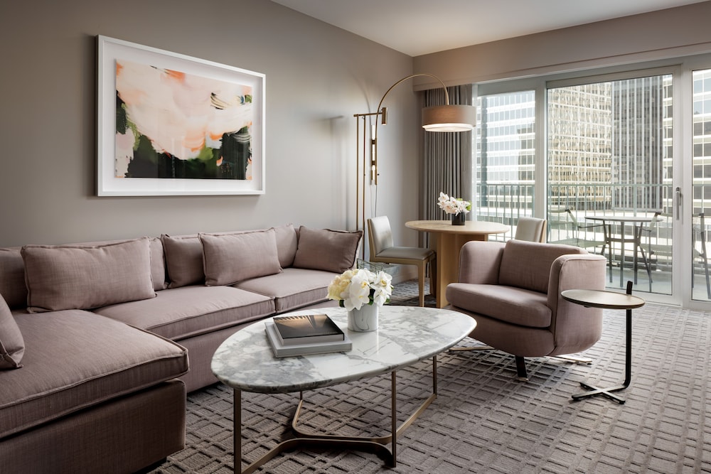 Fairmont Century Plaza - photo 5