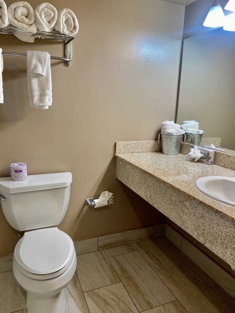 Morro Shores Inn And Suites - photo 35