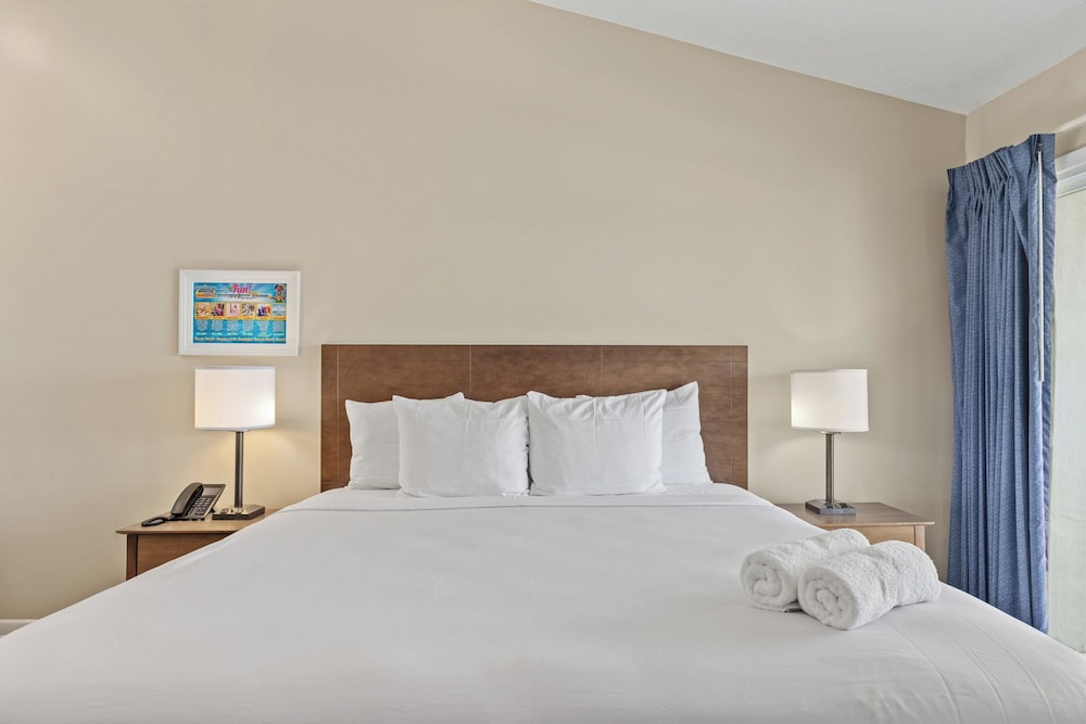 Sandpiper Beacon Beach Resort - photo 82
