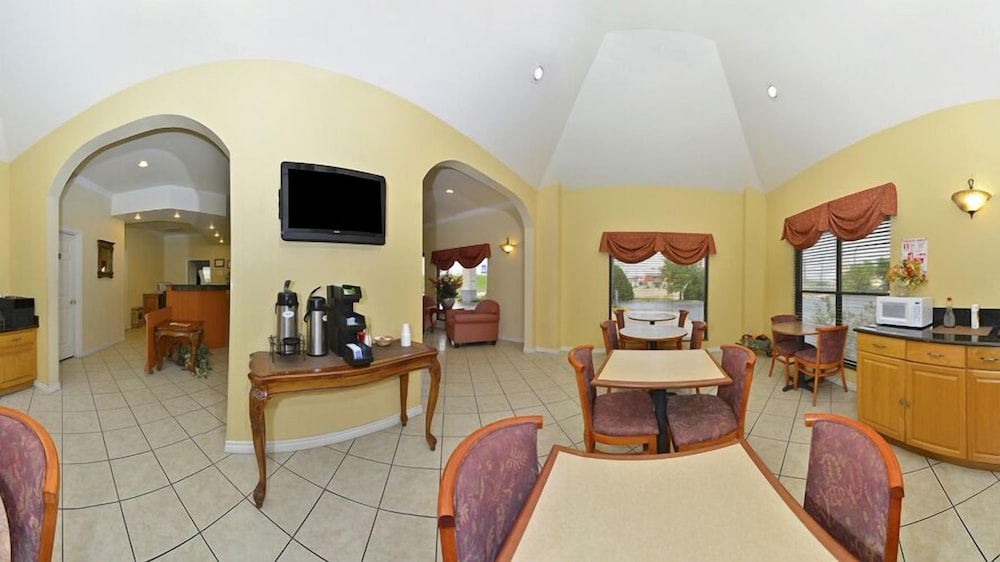 Americas Best Value Inn Hillsboro - photo 11