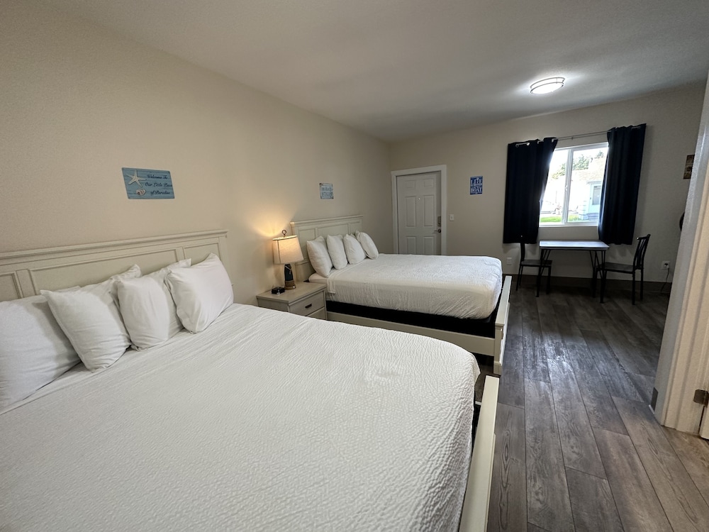 The Coastal Inn and Suites - photo 48