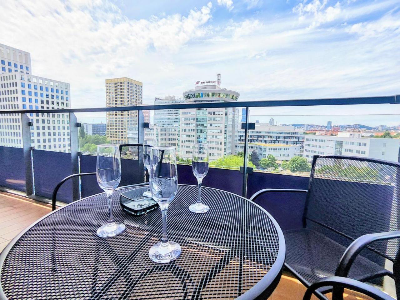 Mills free parking balcony with city view close to Nivy mall — 4-Star Luxury Hotel in Bratislava, Slovakia