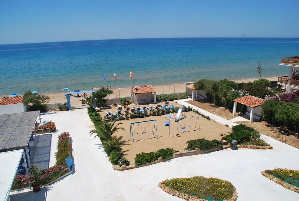 Residence le 4 stagioni — 4-Star Luxury Hotel in Menfi, Italy