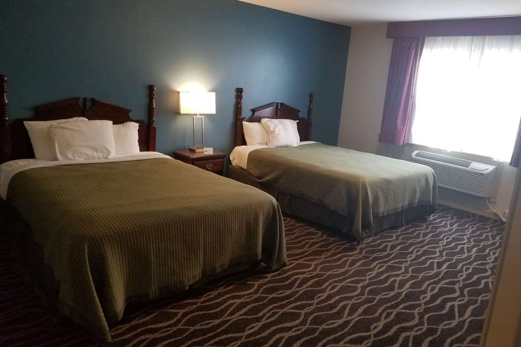 Days Inn and Suites by Wyndham Sikeston - photo 15