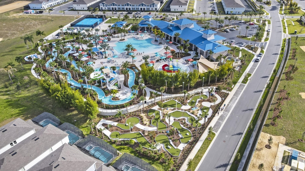 Orlando Getaway: Near Disney Pool Resort - photo 16