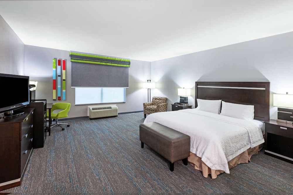 Hampton Inn & Suites Houston League City - photo 10