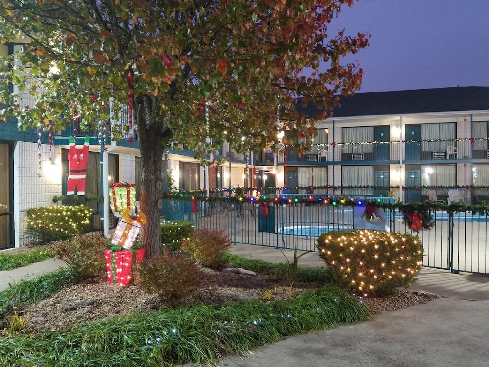 Ozark Valley Inn - photo 47