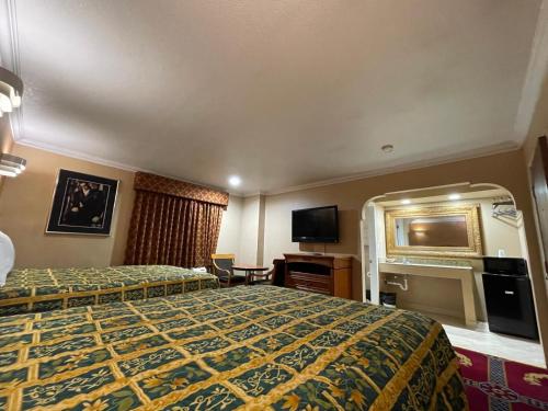 Sunrise inn - photo 21