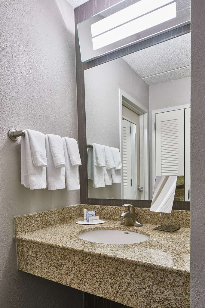 Sonesta Select Raleigh Durham Airport Morrisville - photo 16