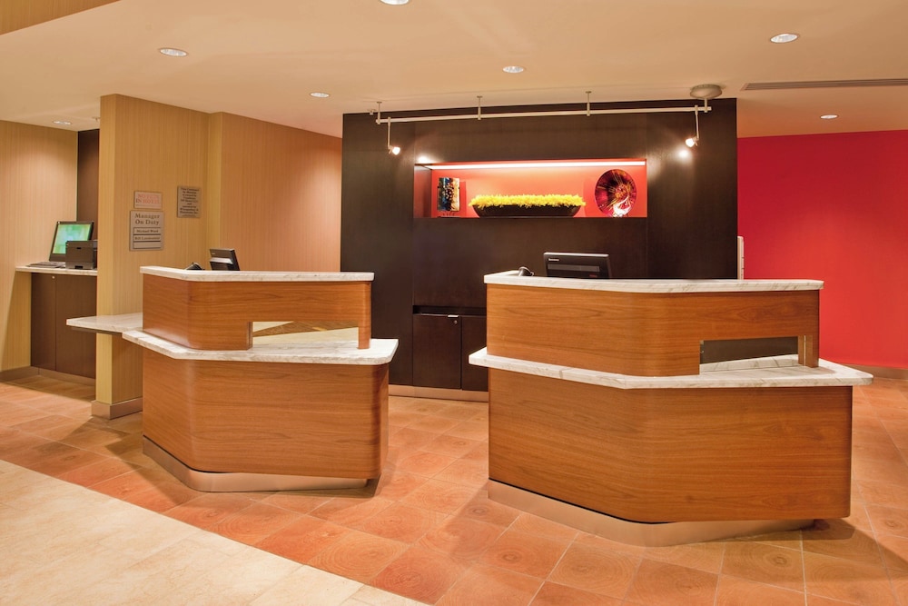 Courtyard by Marriott Pittsburgh North Cranberry Woods - photo 3