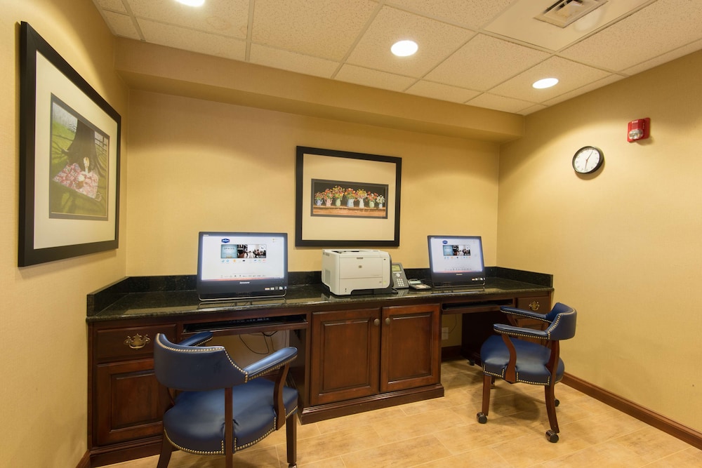 Hampton Inn Mount Airy - photo 49
