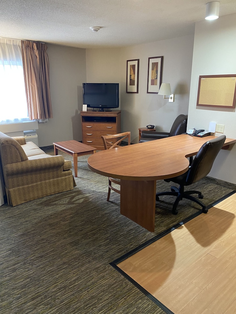Candlewood Suites Williamsport by IHG - photo 23