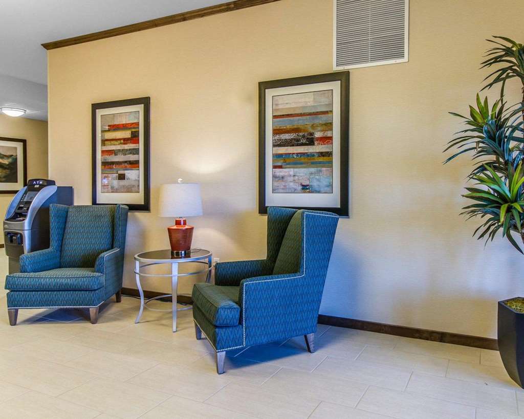 MainStay Suites Watford City Event Center - photo 4