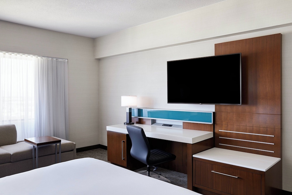 Delta Hotels by Marriott Phoenix Mesa - photo 8
