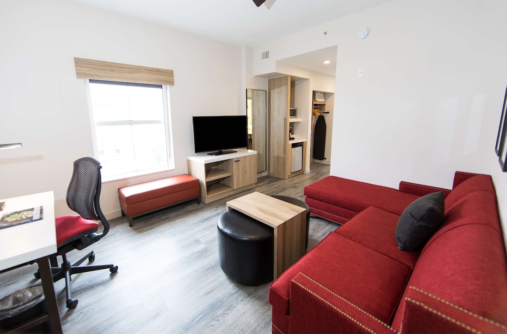 Hilton Garden Inn Savannah Historic District - photo 21