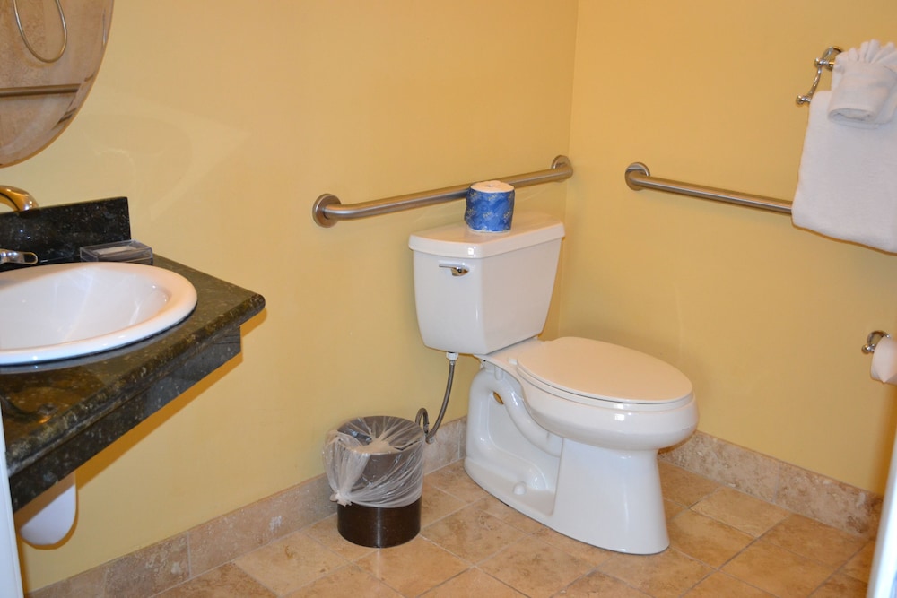 Monterey Peninsula Inn - photo 26