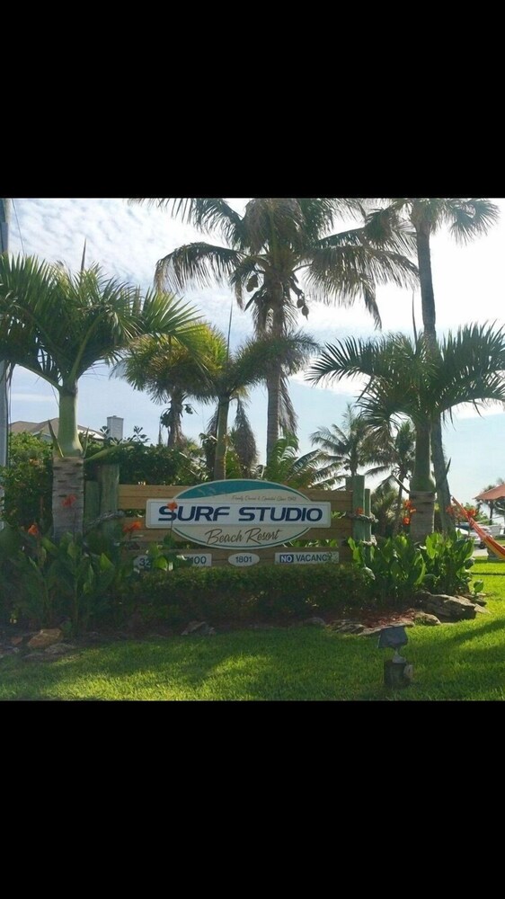 Surf Studio Beach Resort - photo 2
