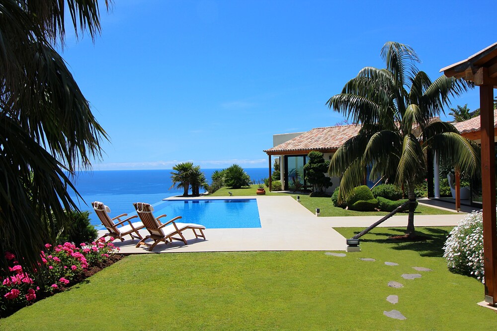 Morning Star Villa — 4-Star Luxury Hotel in Calheta, Portugal