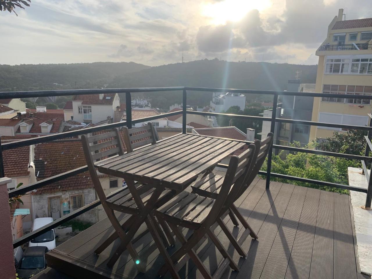 Studio ensoleillé avec terrasse proche d’Amoreiras