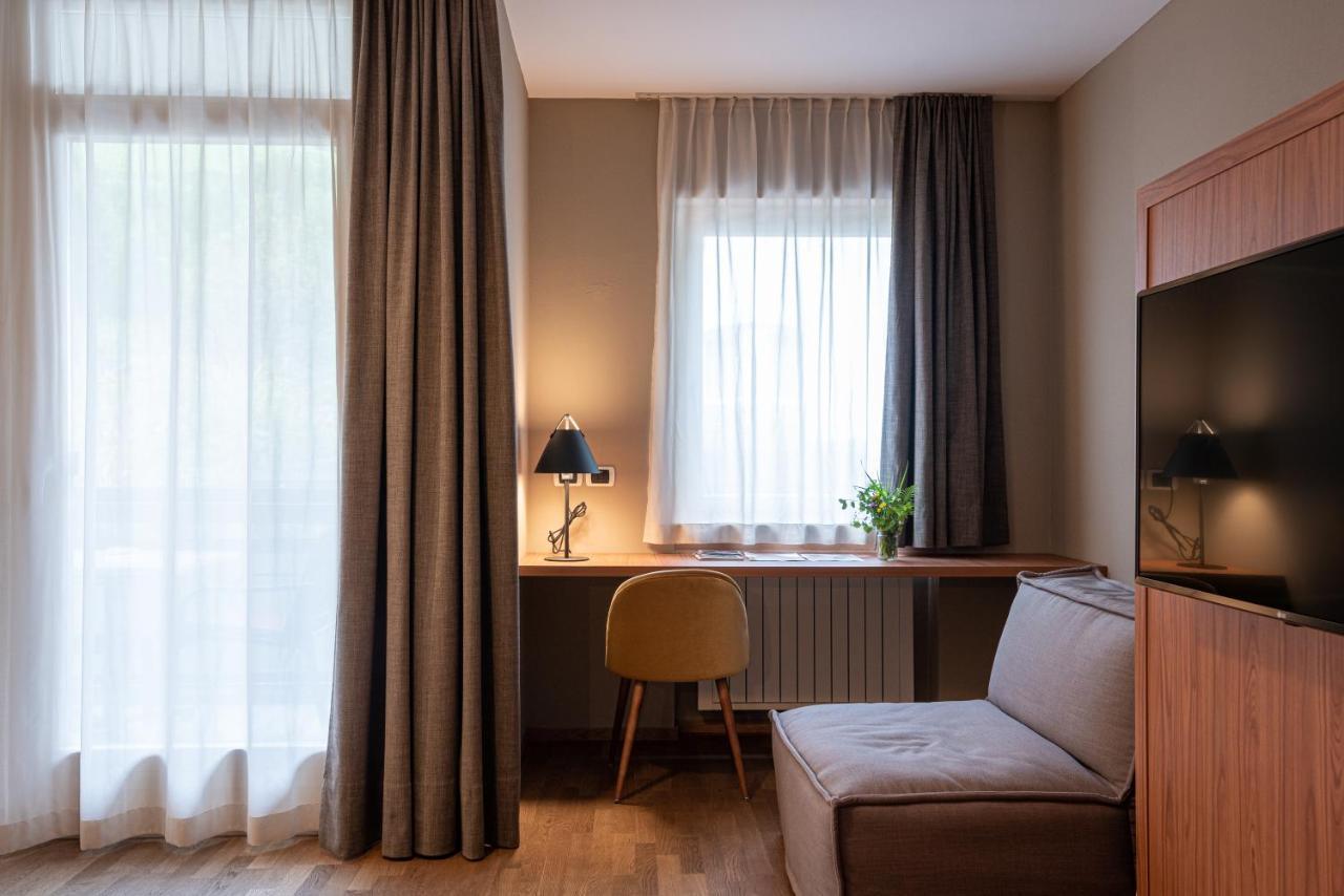 Residenz Feldmühle unterhalb der Burg Taufers — 4-Star Luxury Hotel in Campo Tures, Italy