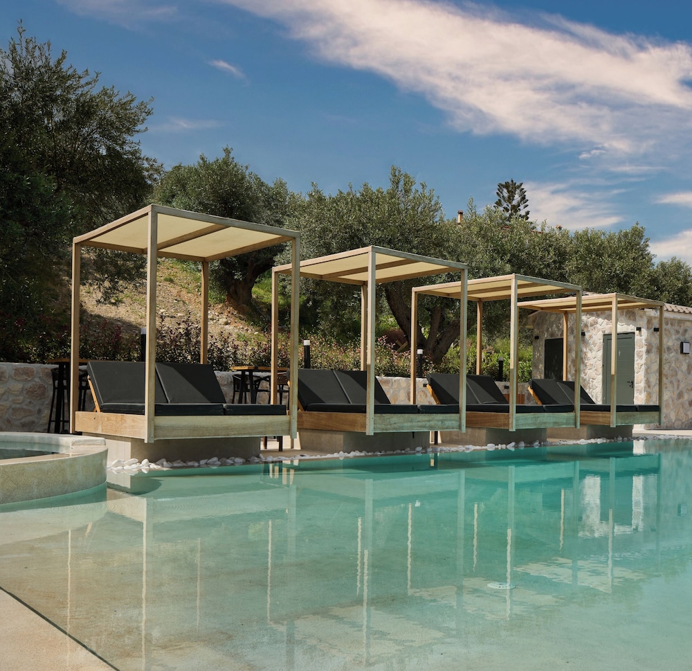Irene Studios - carbon neutral hotel in Pefki