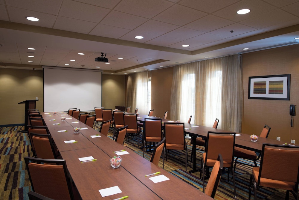 Fairfield Inn & Suites Houma Southeast - photo 26