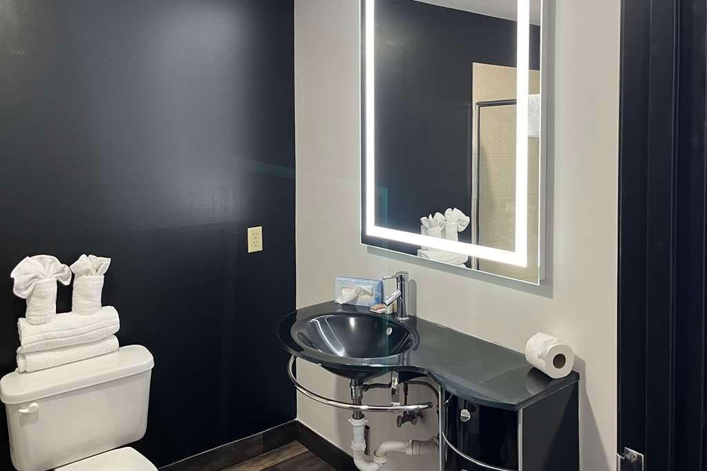 Sonesta Essential Savannah - photo 32
