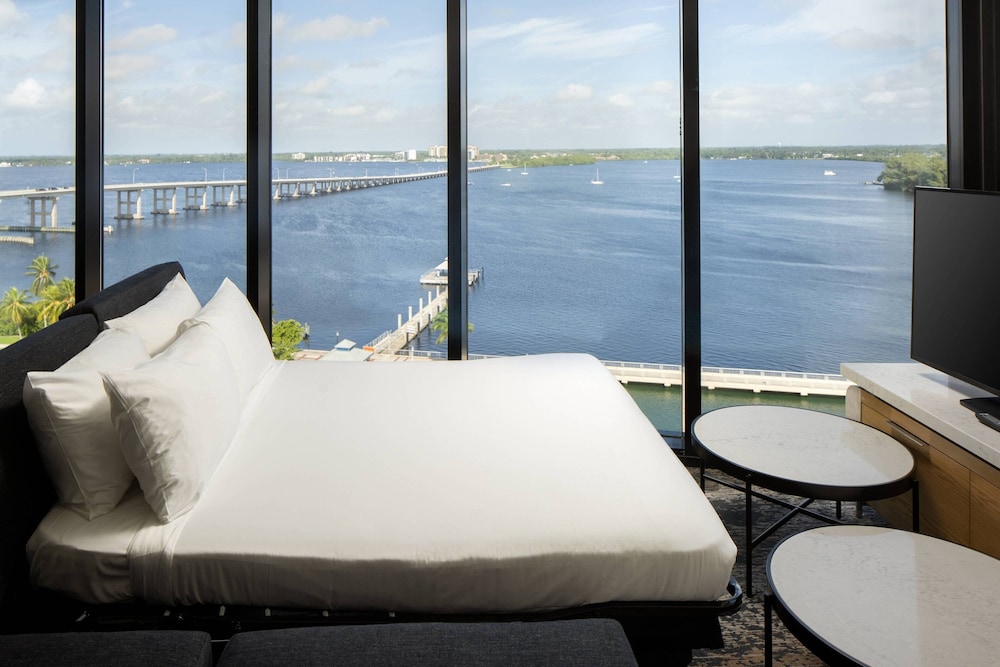 Luminary Hotel & Co. Autograph Hotels - photo 9