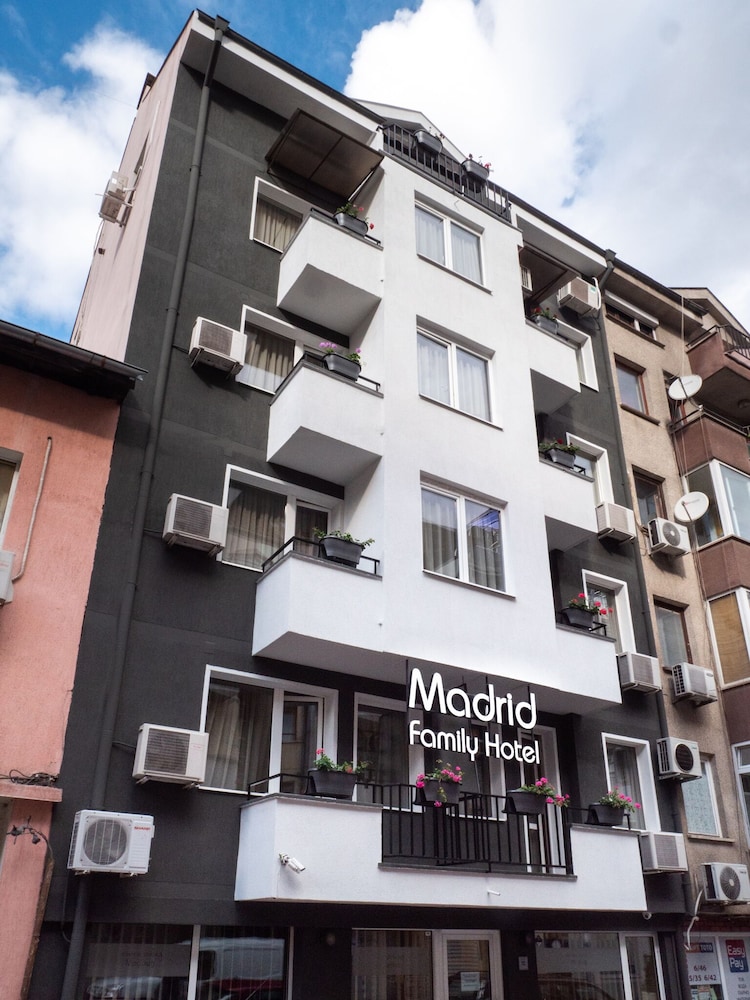 Family Hotel Madrid — hotel near Sofia Airport