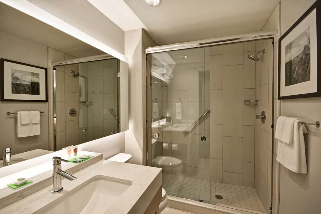Hyatt Place Fresno - photo 18