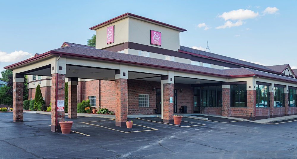 Red Roof Inn & Suites Lake Orion Auburn Hills - featured photo