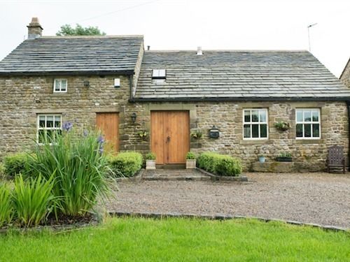 Dam Head Barn — 4-Star Luxury Hotel in Nelson, United Kingdom