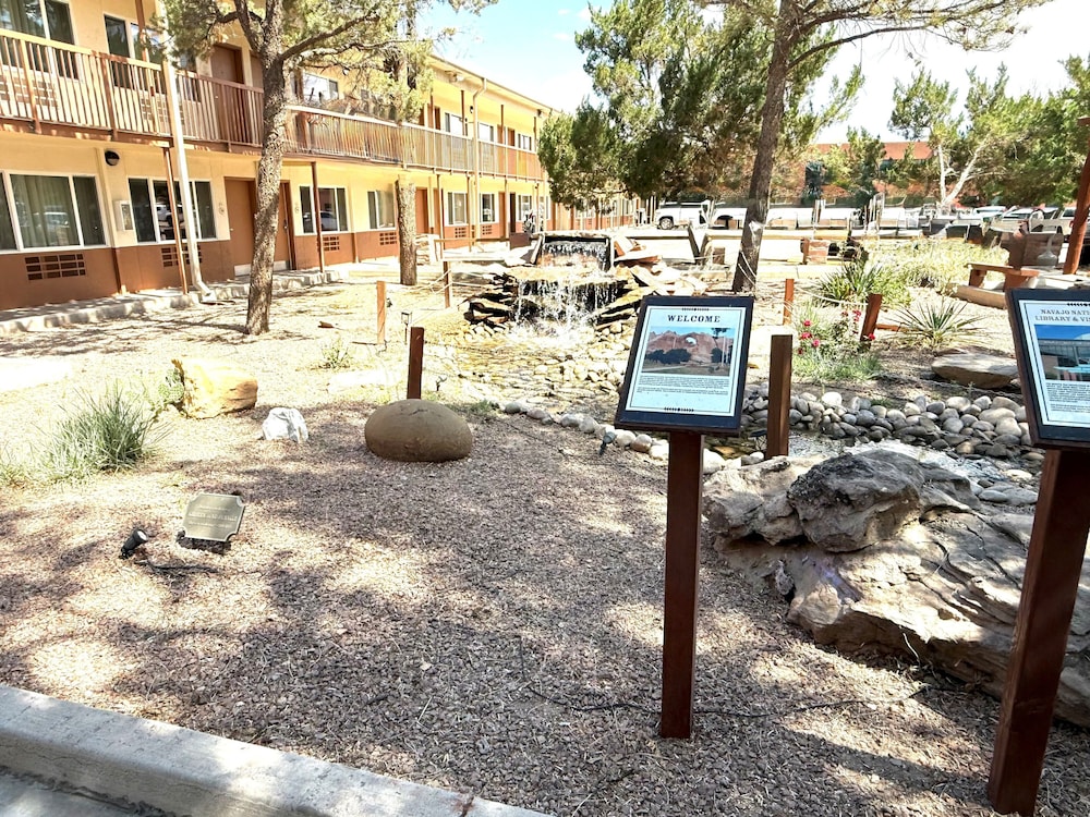 Navajo Nation Inn - photo 23
