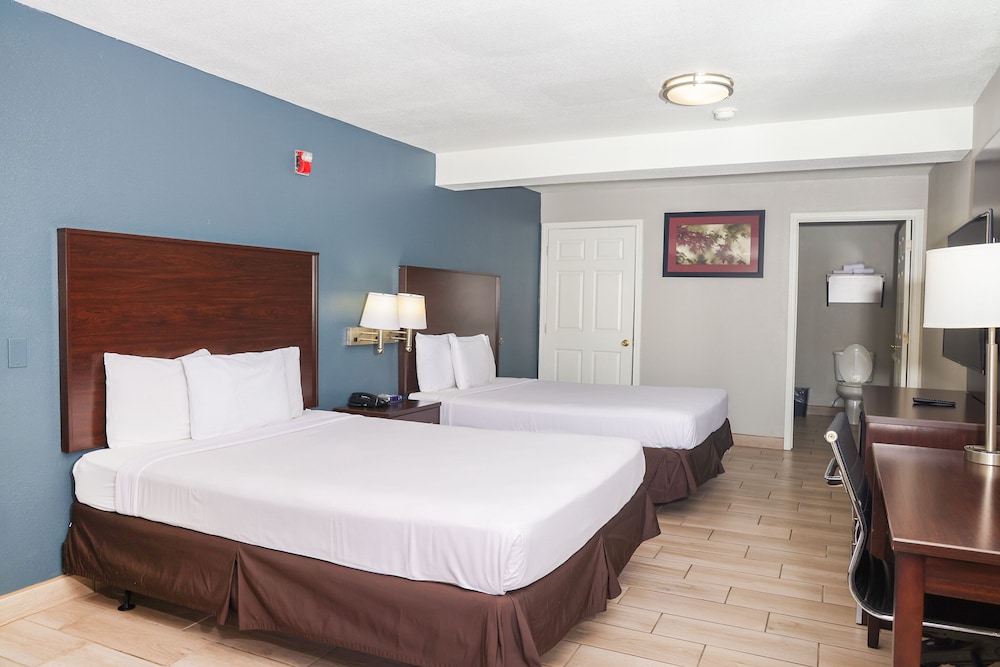 OYO Hotel McAllen Airport South - photo 46