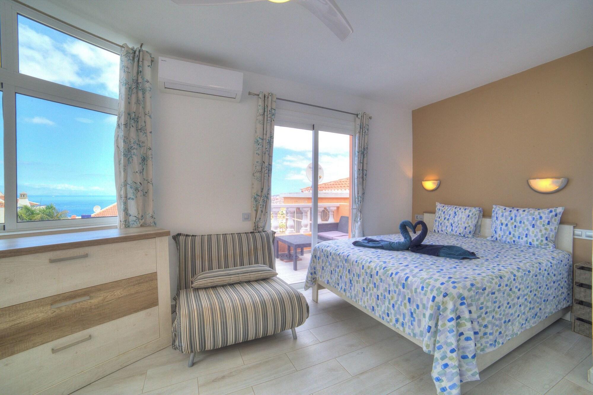 Ocean Hill Ocean View Terrace Bbq Wifi — 4-Star Luxury Hotel in Adeje, Spain
