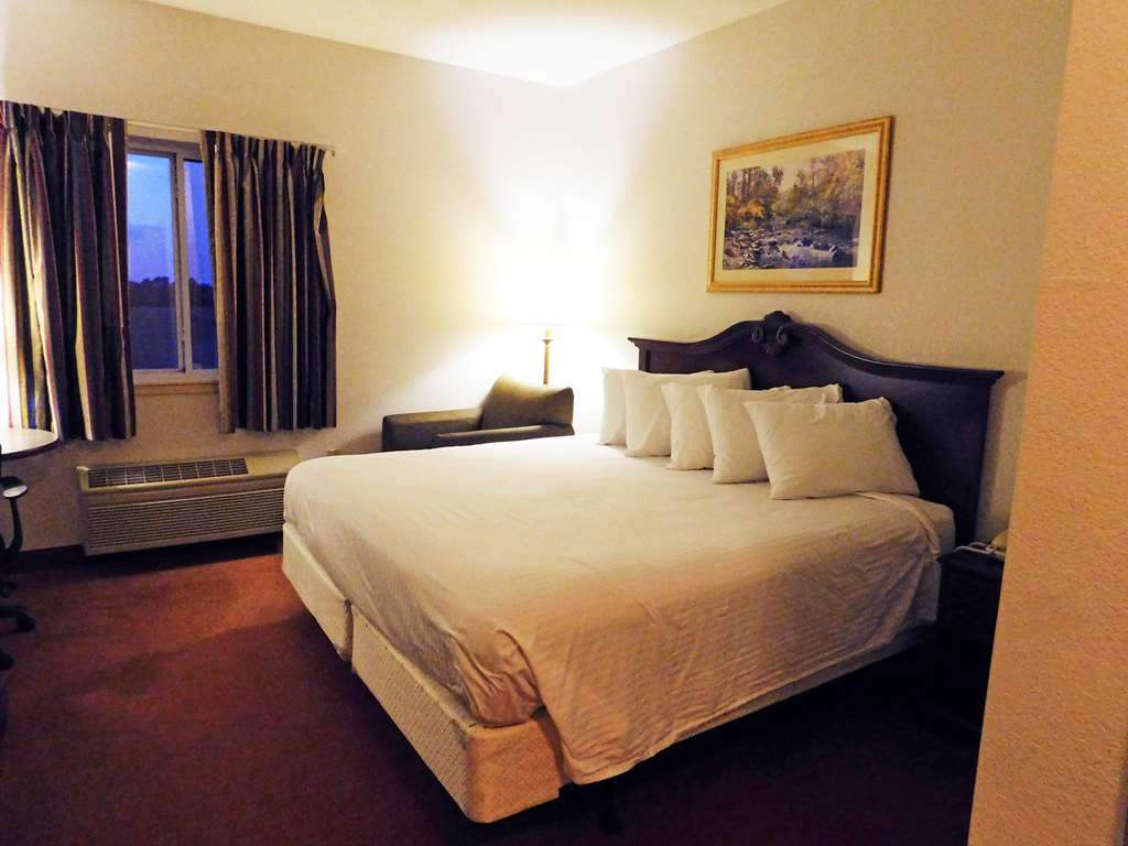 Americas Best Value Inn Fredonia - photo 8