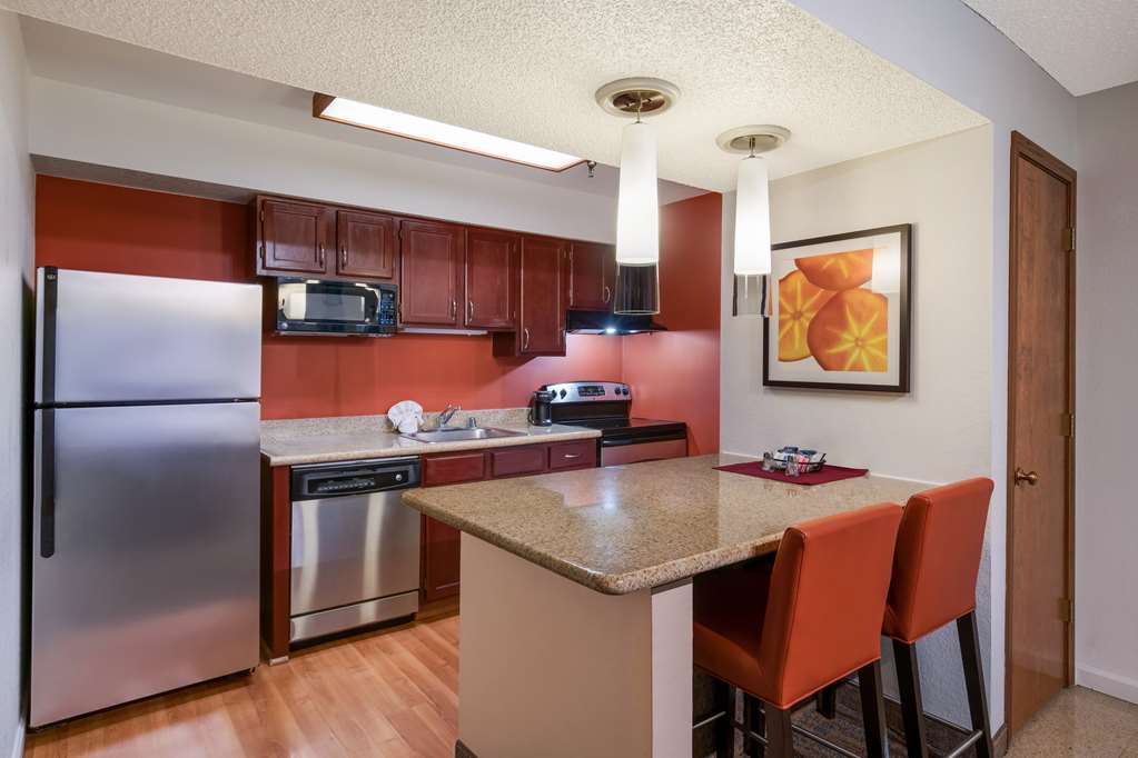 SenS Suites Livermore SureStay Collection by Best Western - photo 24
