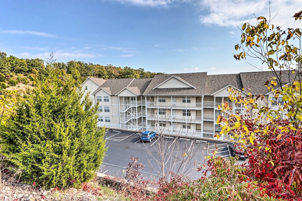 Parkview Bay Condo: Resort Pools & Lake View - photo 29