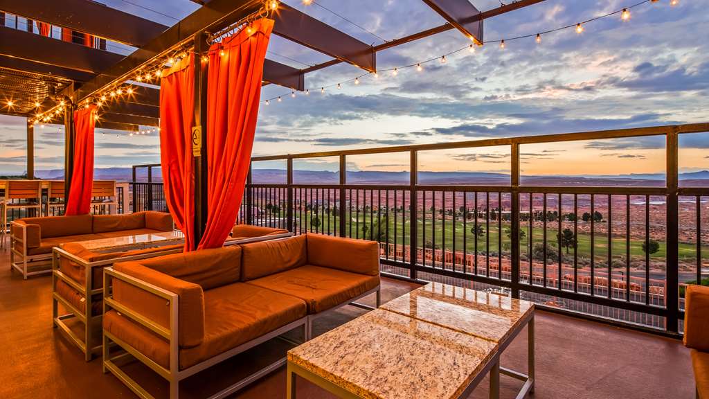 Best Western View of Lake Powell Hotel - carbon neutral hotel in Page