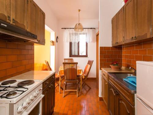 Apartments Neve Two Bedroom Apartment with Balcony and Sea View